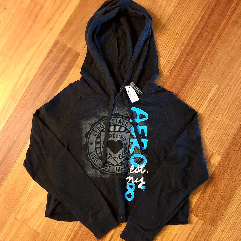 NWT Aeropostale Cropped "Live Love Dream" Hoodie L
